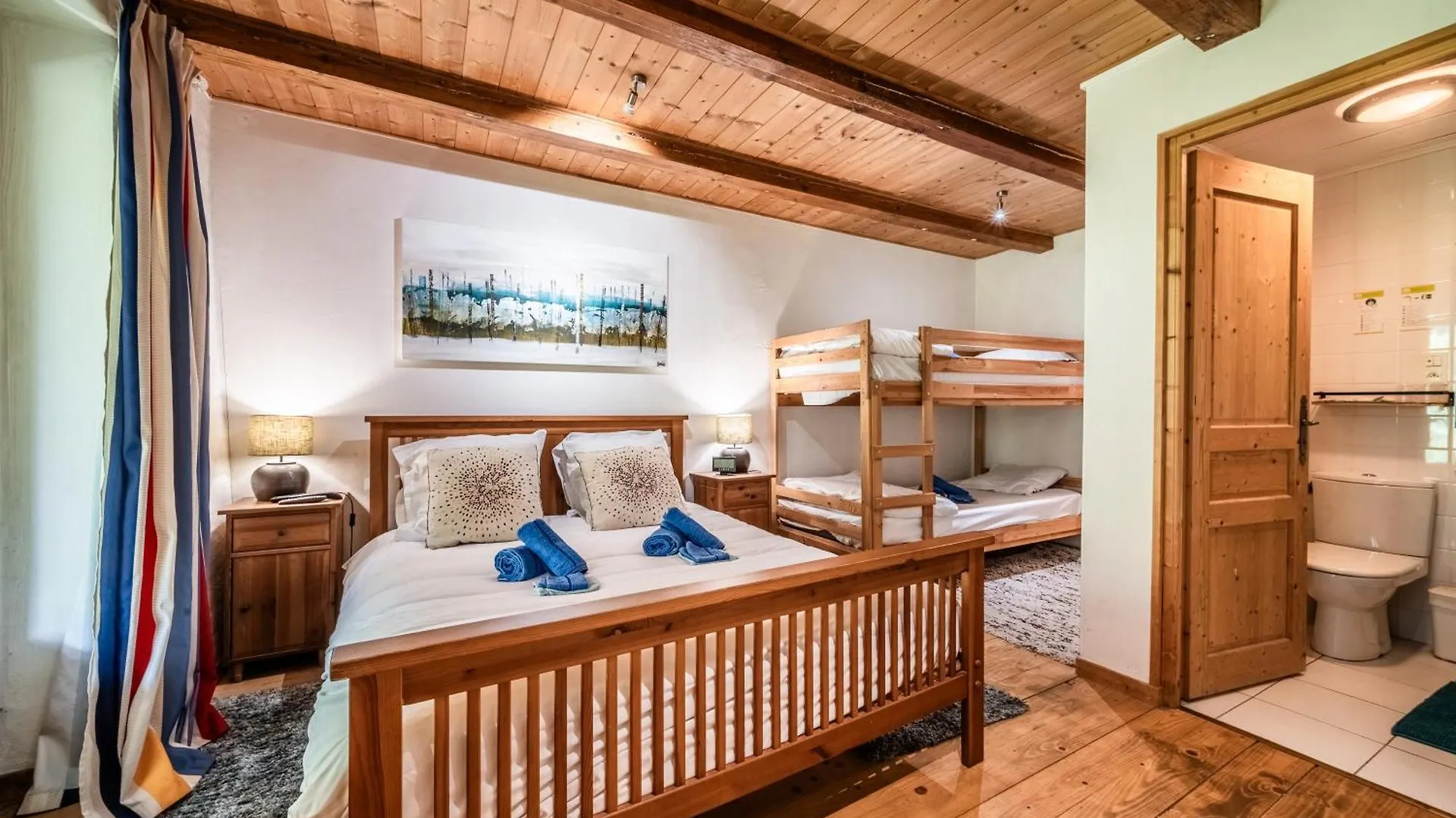 Chalet Elisthur Saint-Jean-dʼAulps Bed and Breakfast